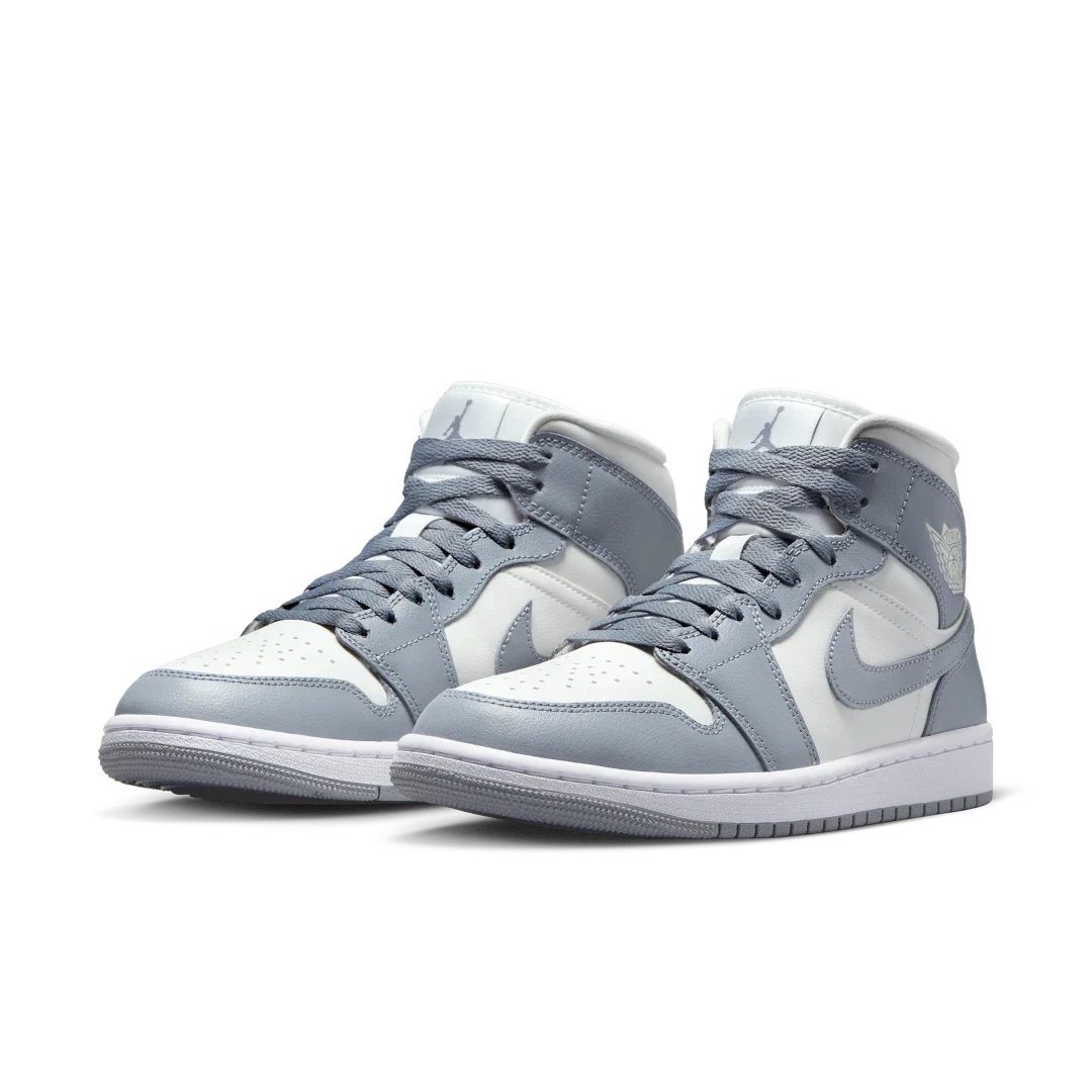 Air Jordan 1 Mid Stealth