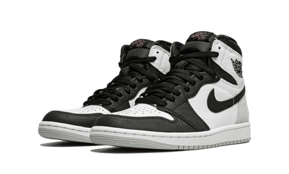 Air Jordan 1 Retro High OG Bleached Coral